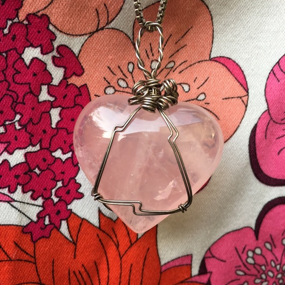 LARGE WRAPPED ROSE QUARTZ SILVER NECKLACE - Picture 3 of 8